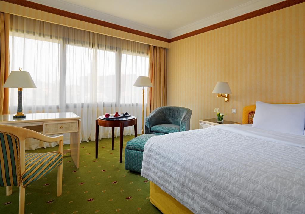 Hotel Golden Tulip Flamenco 4*