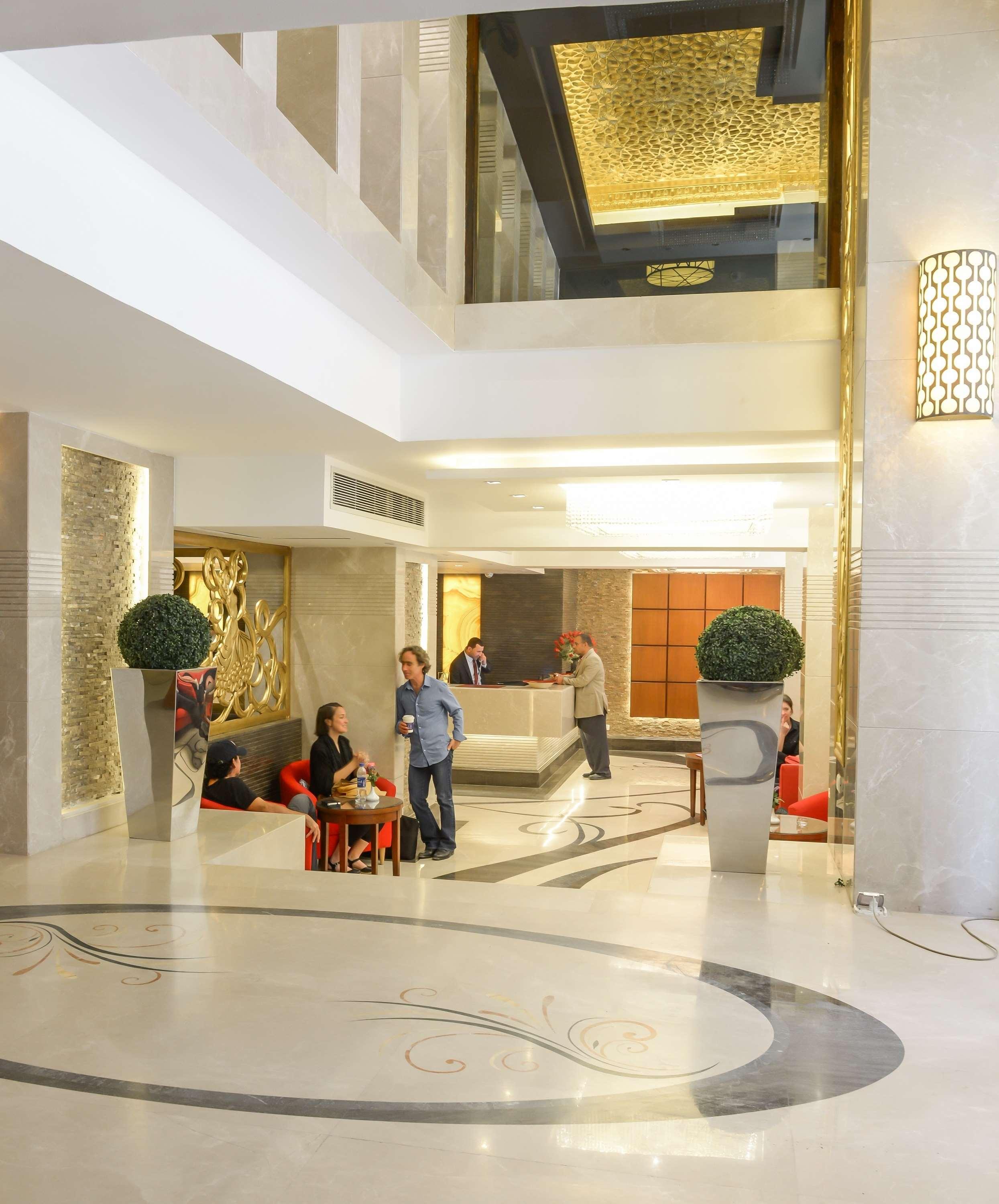 Golden Tulip Flamenco Hotel